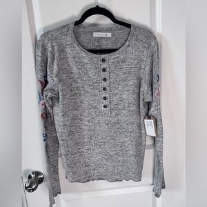NWT-Billy T. Floral Henley Gray Women's Top-Small